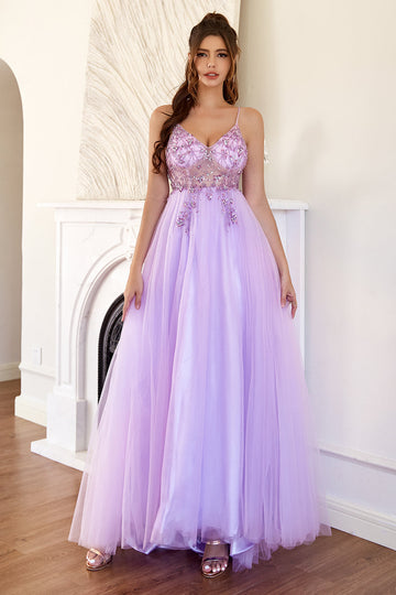 Robe de bal en tulle perlé violet